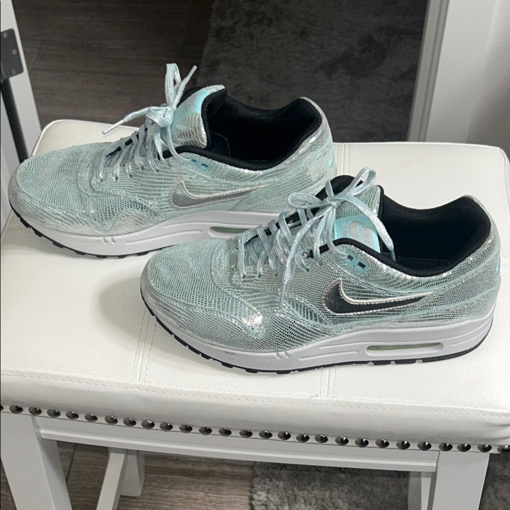 Nike Air Max 1 QS Metallic Silver & Glacier Ice Disco Sneakers Women’s 8 - Picture 5 of 12
